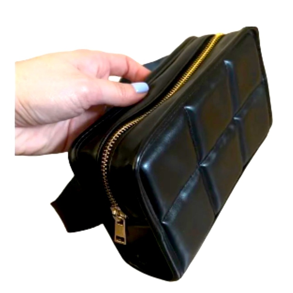 Amanda Uprich New York Belt Bag